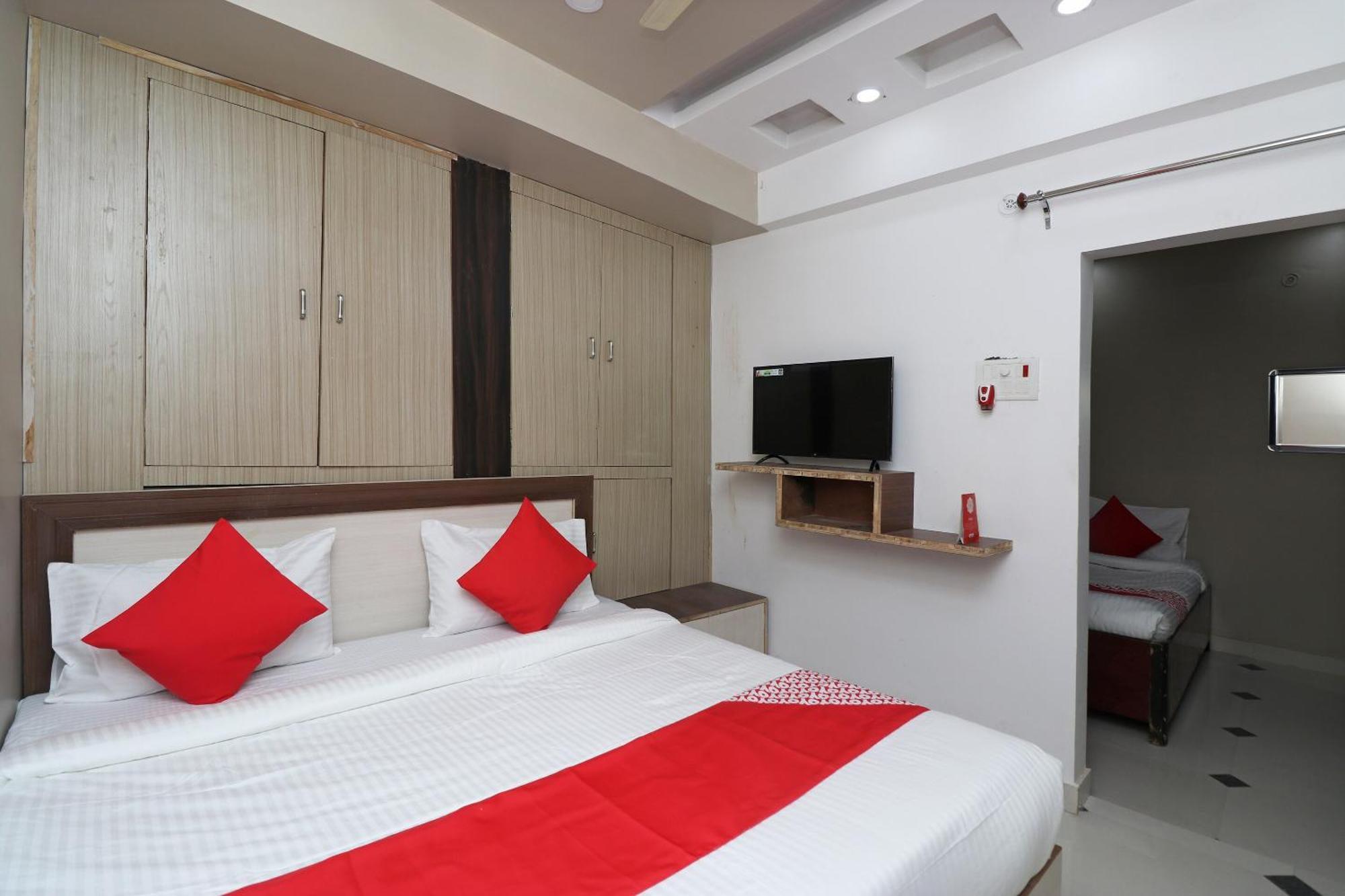 Hotel O Swastik Resort Colonelganj المظهر الخارجي الصورة