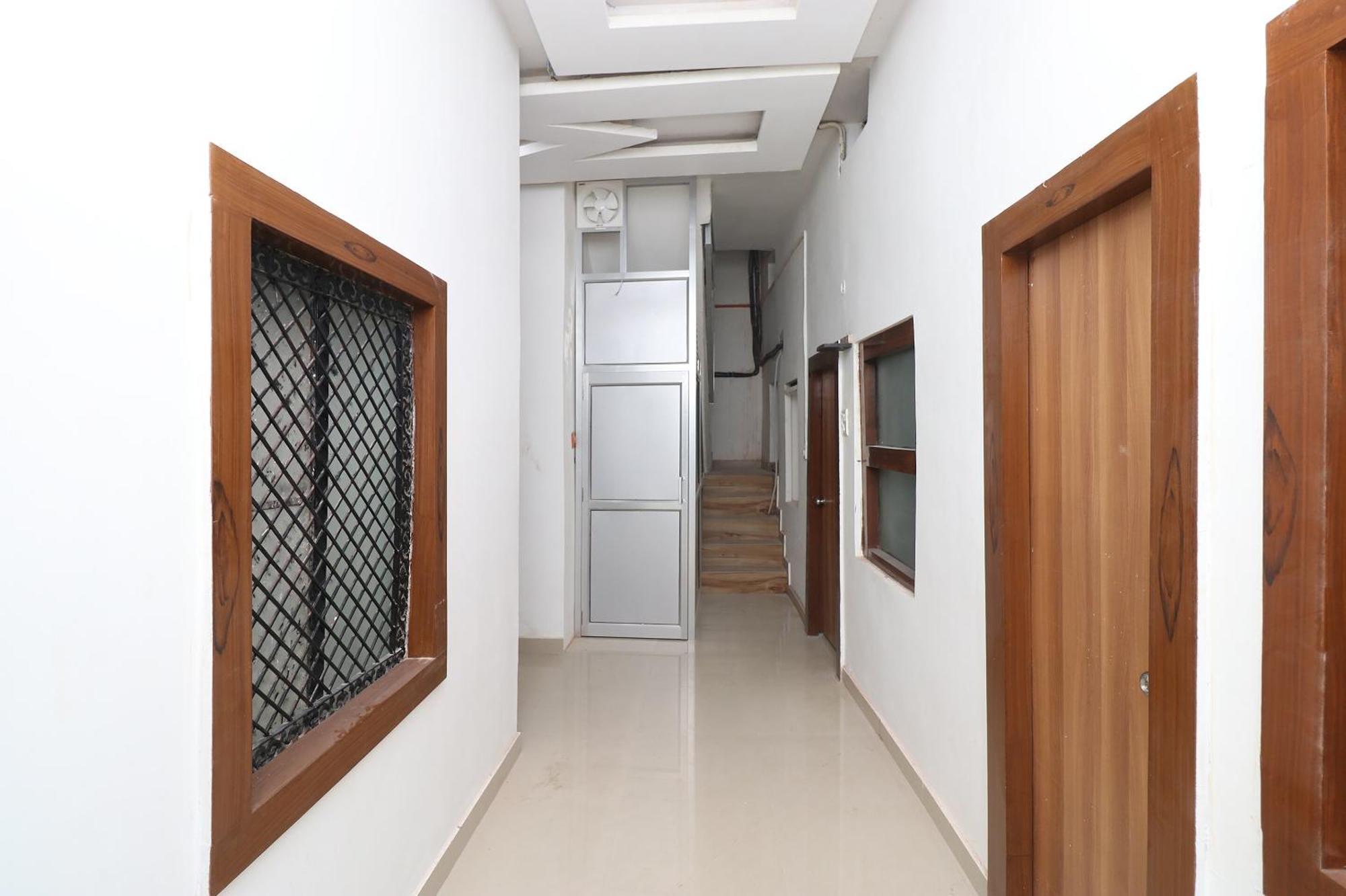 Hotel O Swastik Resort Colonelganj المظهر الخارجي الصورة