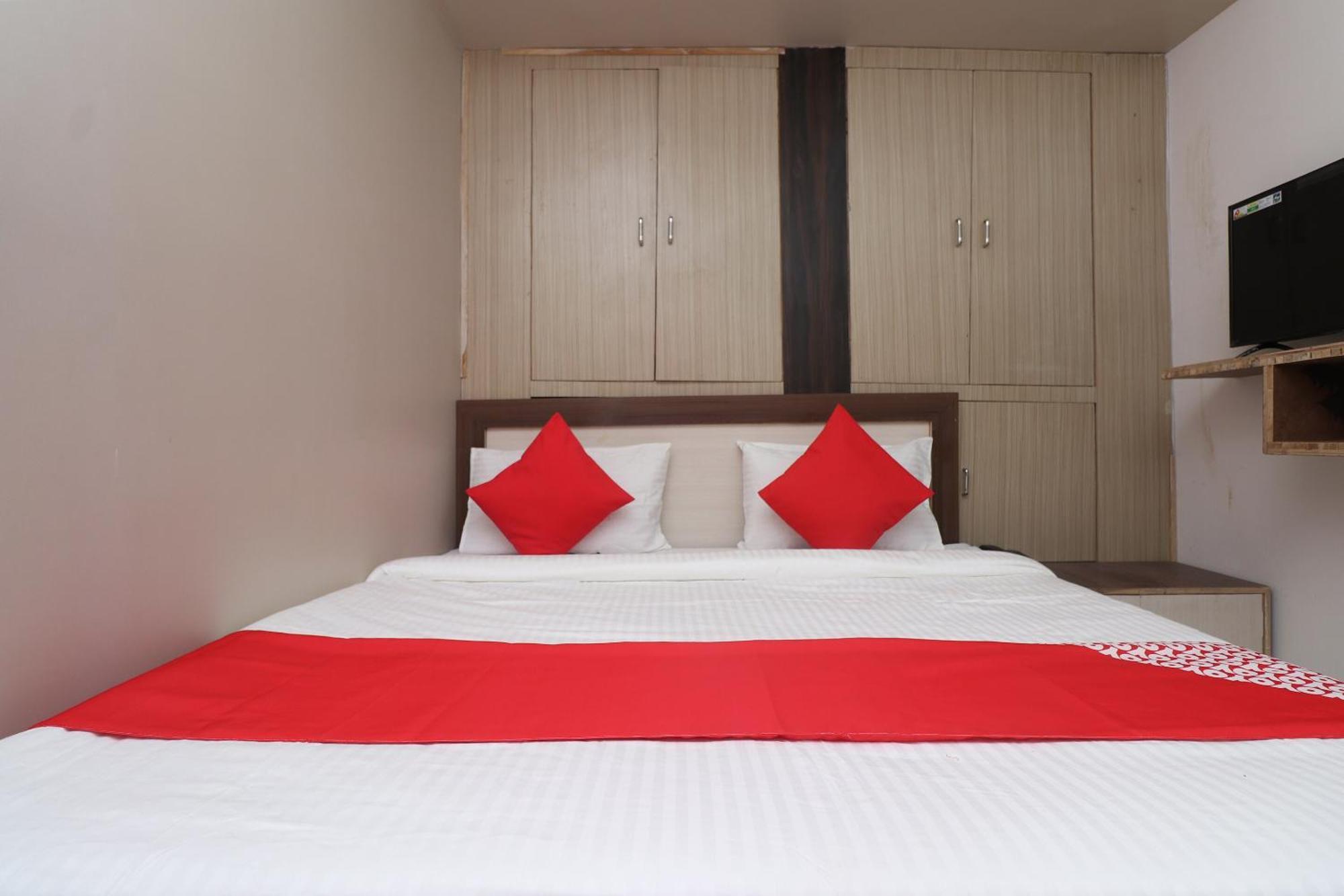 Hotel O Swastik Resort Colonelganj المظهر الخارجي الصورة